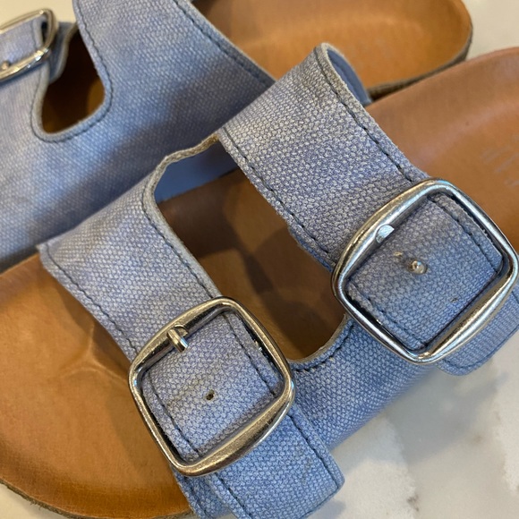 GAP kids “Birkenstock” style sandal size 12-13 - Picture 6 of 7